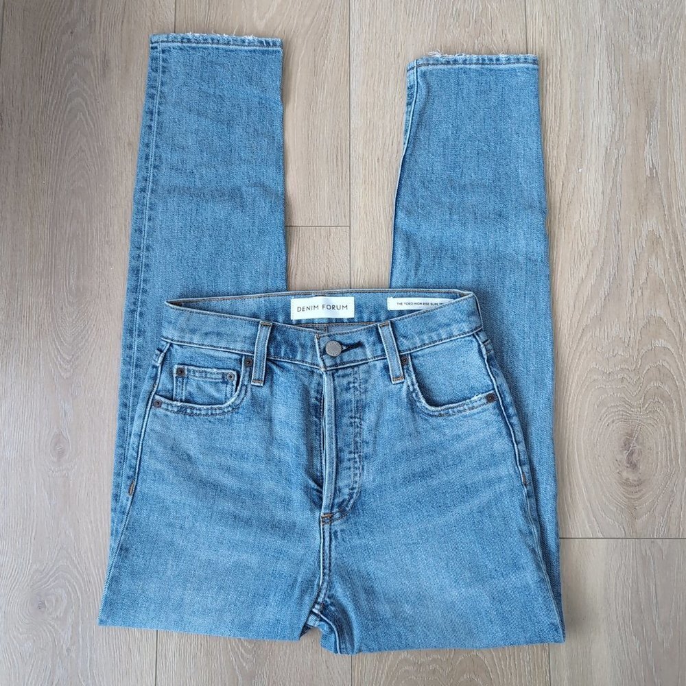 Aritzia Denim Forum The Yoko High Rise Slim Jeans 28L - Picture 4 of 6